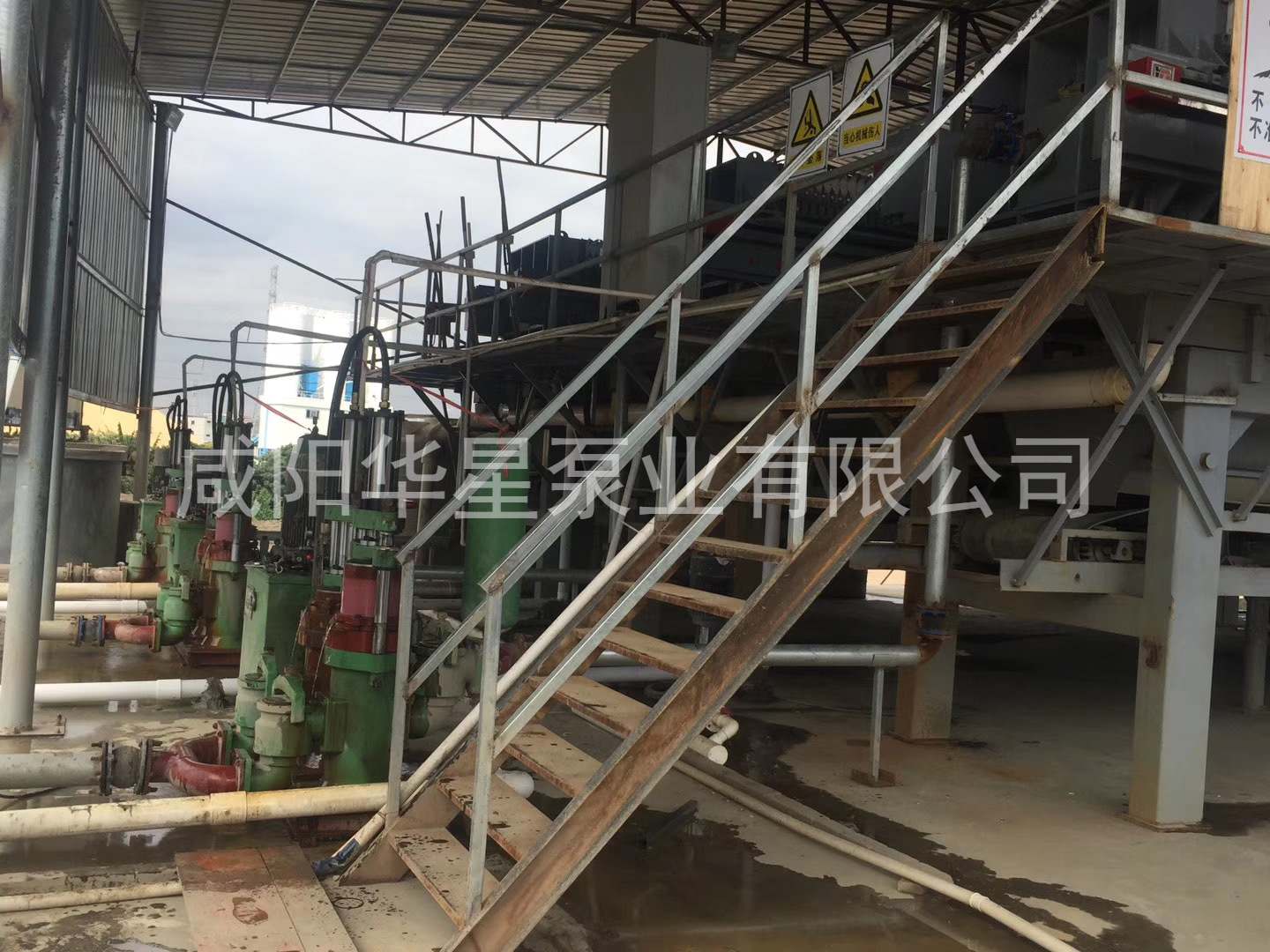 壓濾機入料泵結(jié)構(gòu)簡單、易維修、結(jié)構(gòu)設計